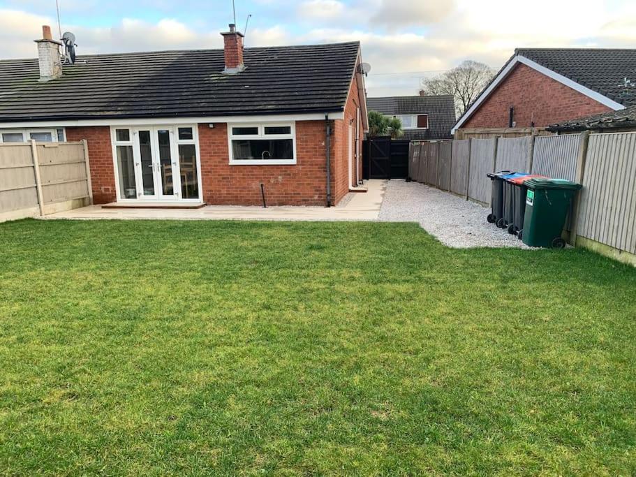 The Beautiful Bungalow Amazing Location For Chester & Zoo Wervin Extérieur photo